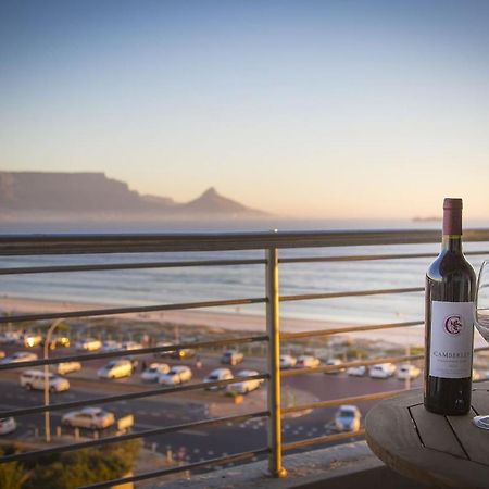 2 Bedroom Apartment With Breathtaking Views! Cape Town Bagian luar foto