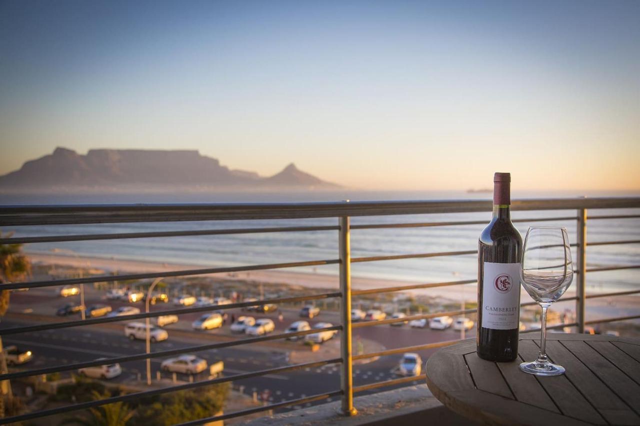 2 Bedroom Apartment With Breathtaking Views! Cape Town Bagian luar foto